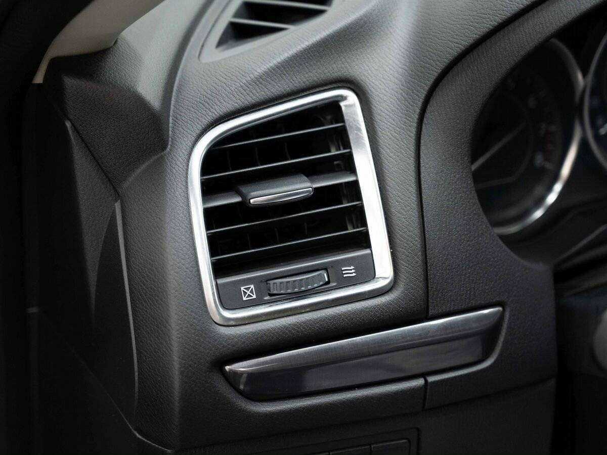 Mazda 6 с пробегом — 2012 год. Фото: #17