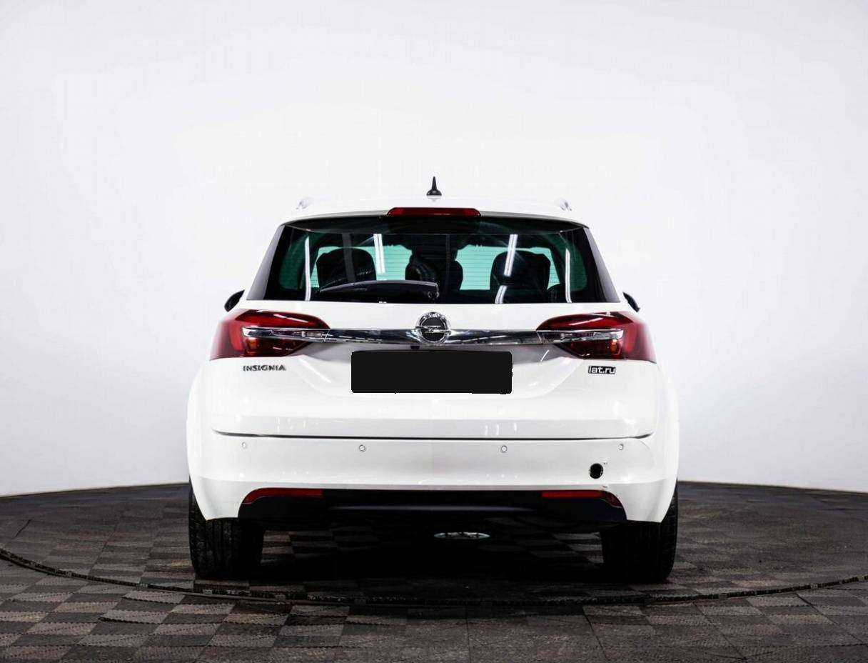 Opel Insignia с пробегом — 2013 год. Фото: #4