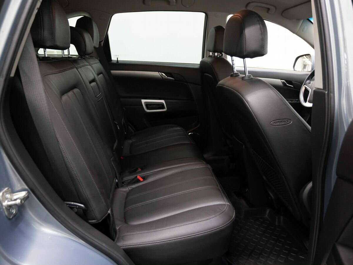 Opel Antara с пробегом — 2013 год. Фото: #9