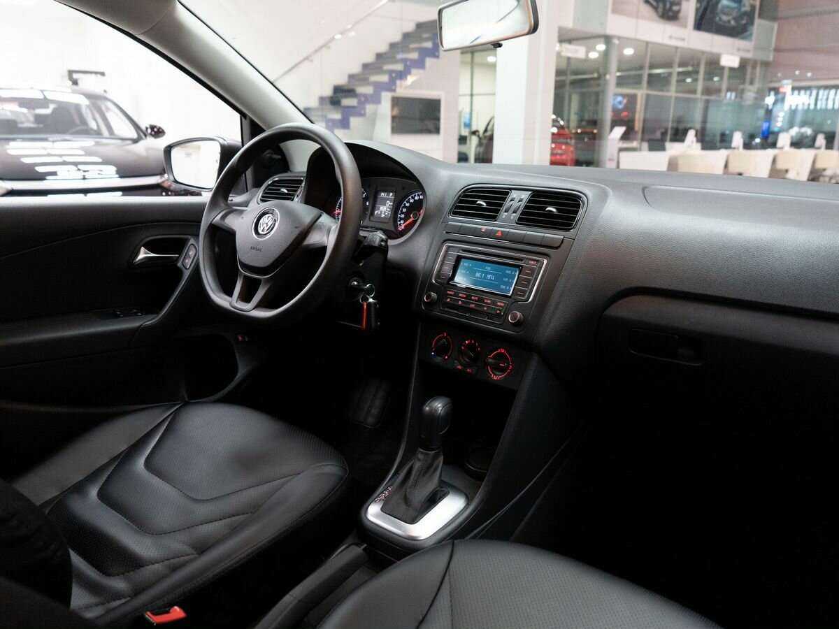 Volkswagen Polo с пробегом — 2017 год. Фото: #15