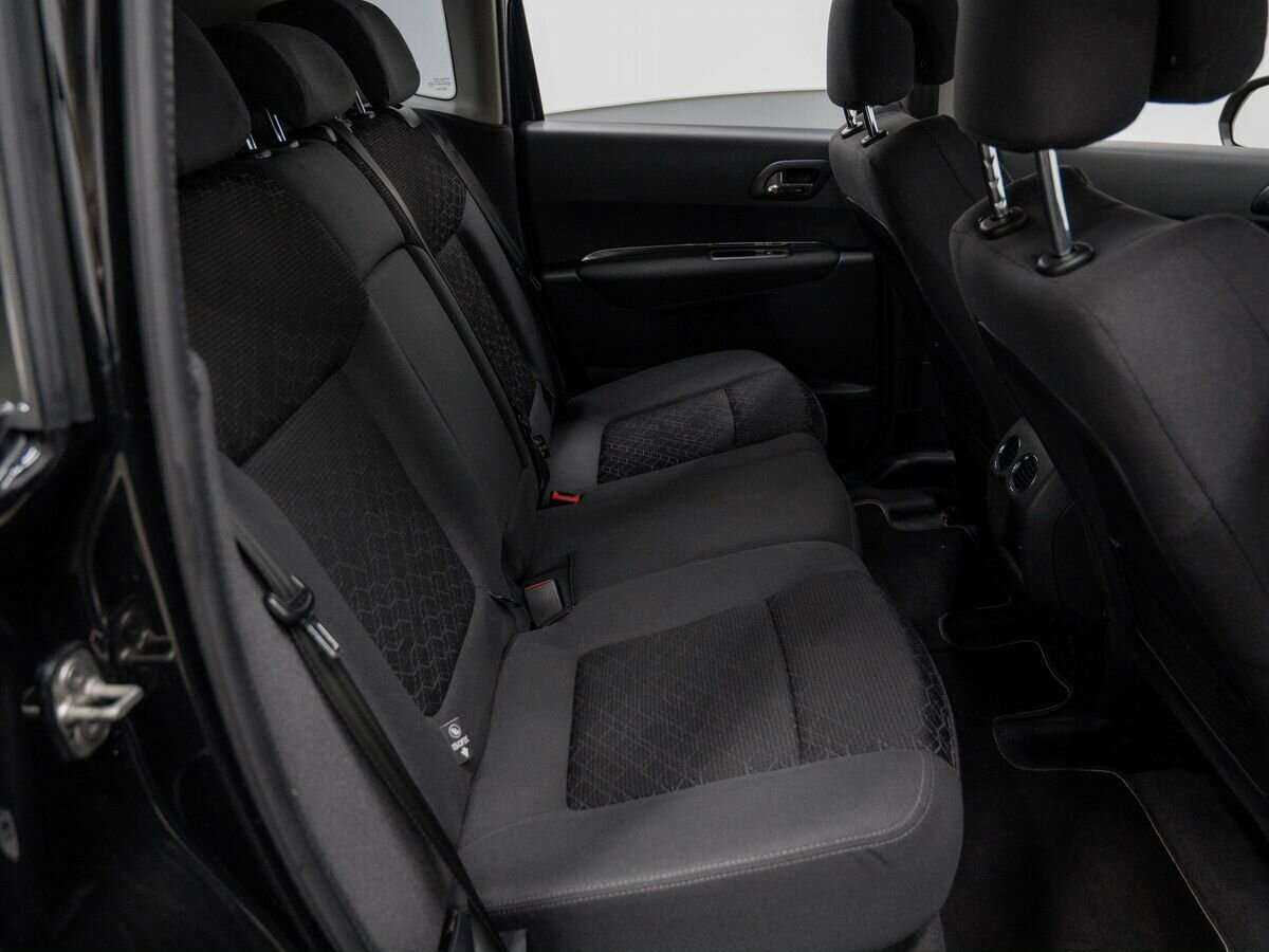 Peugeot 3008 с пробегом — 2014 год. Фото: #8