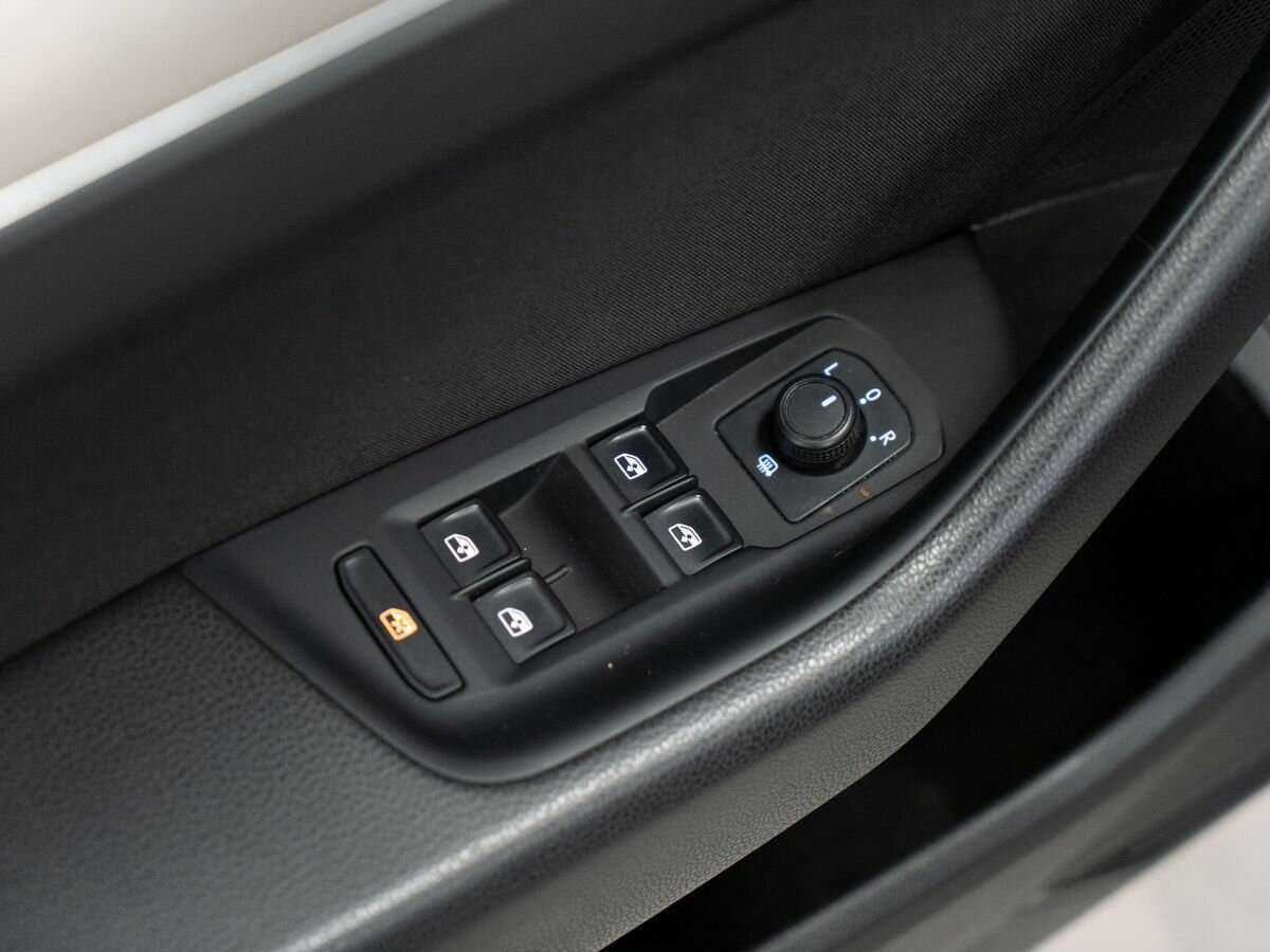 Volkswagen Passat с пробегом — 2017 год. Фото: #14