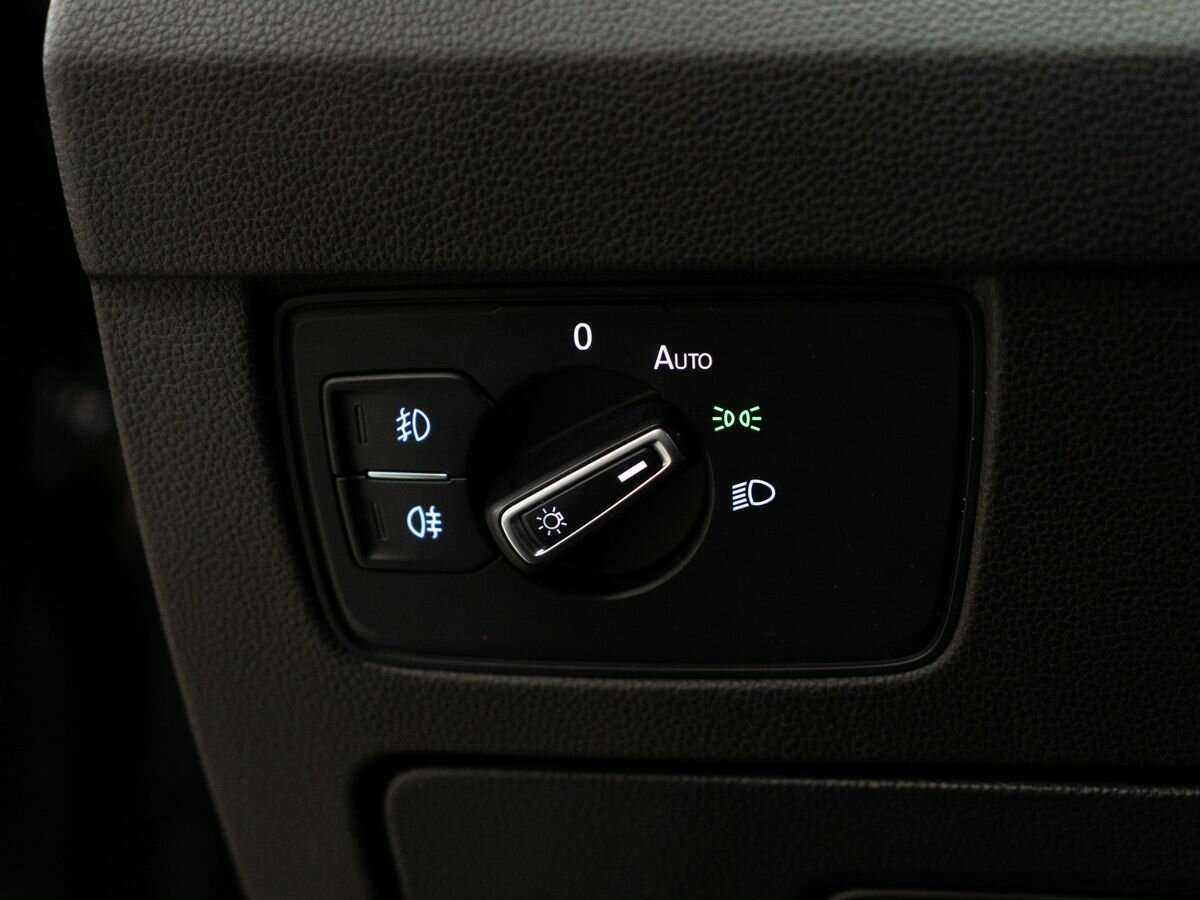 Volkswagen Passat с пробегом — 2017 год. Фото: #16