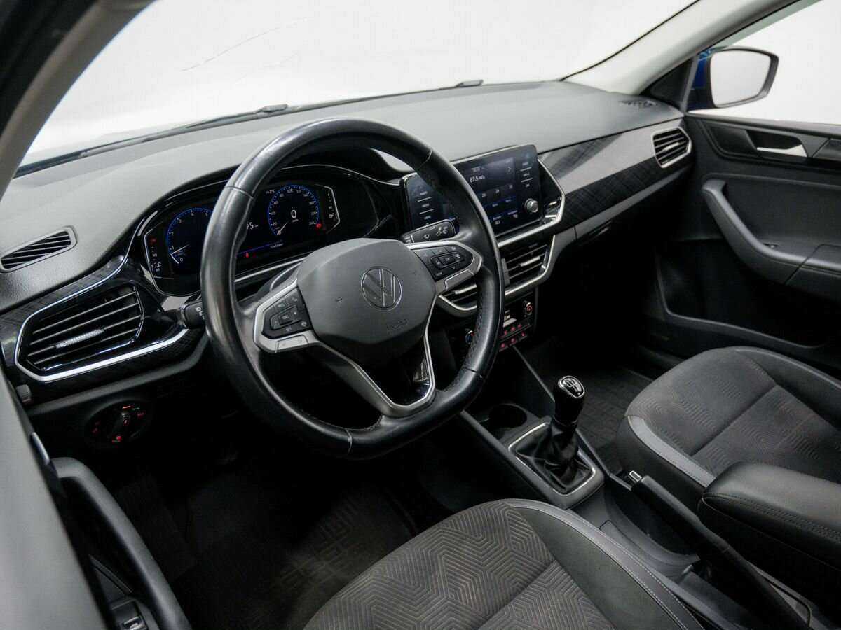 Volkswagen Polo с пробегом — 2020 год. Фото: #12