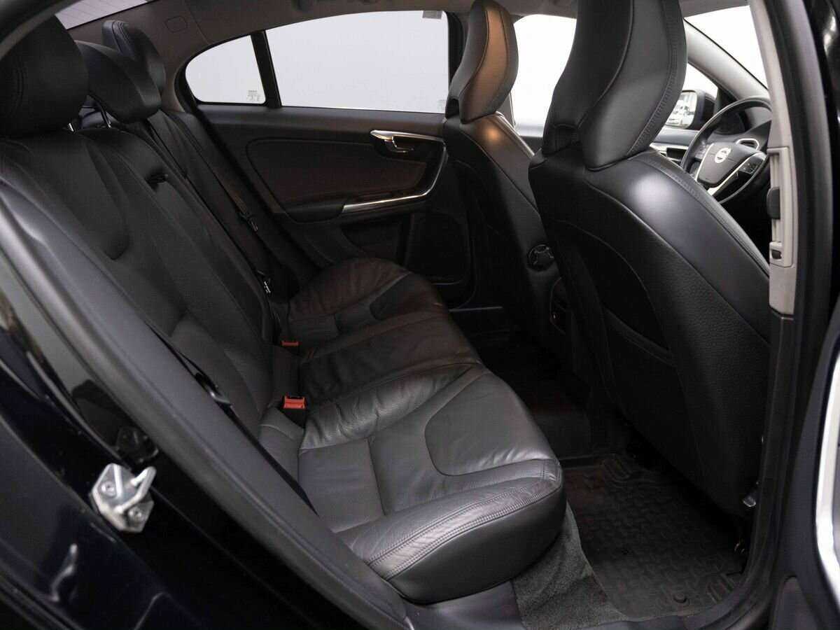 Volvo S60 с пробегом — 2013 год. Фото: #12