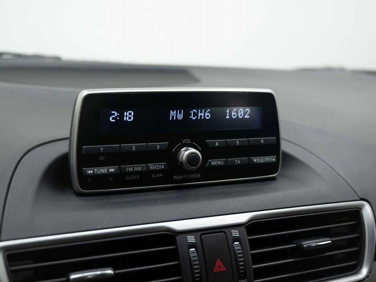 Mazda 3 с пробегом — 2013 год. Фото: #18