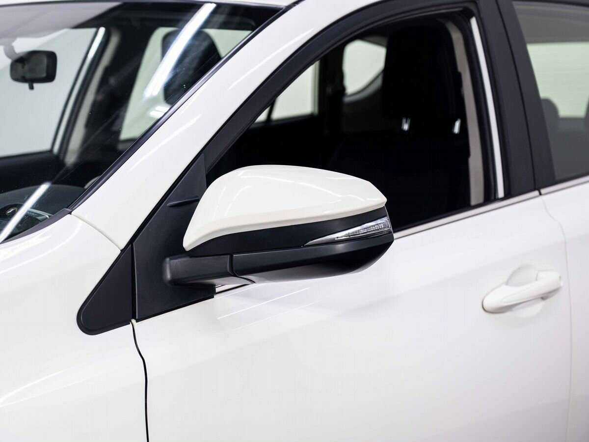 Toyota RAV4 с пробегом — 2013 год. Фото: #7