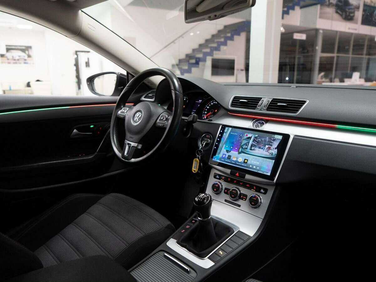 Volkswagen Passat CC с пробегом — 2012 год. Фото: #16