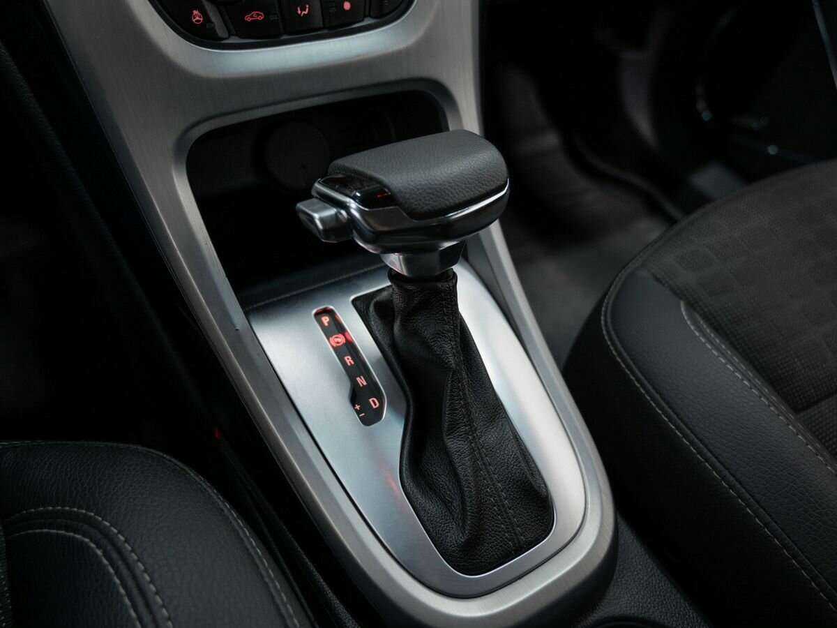 Opel Astra с пробегом — 2012 год. Фото: #11