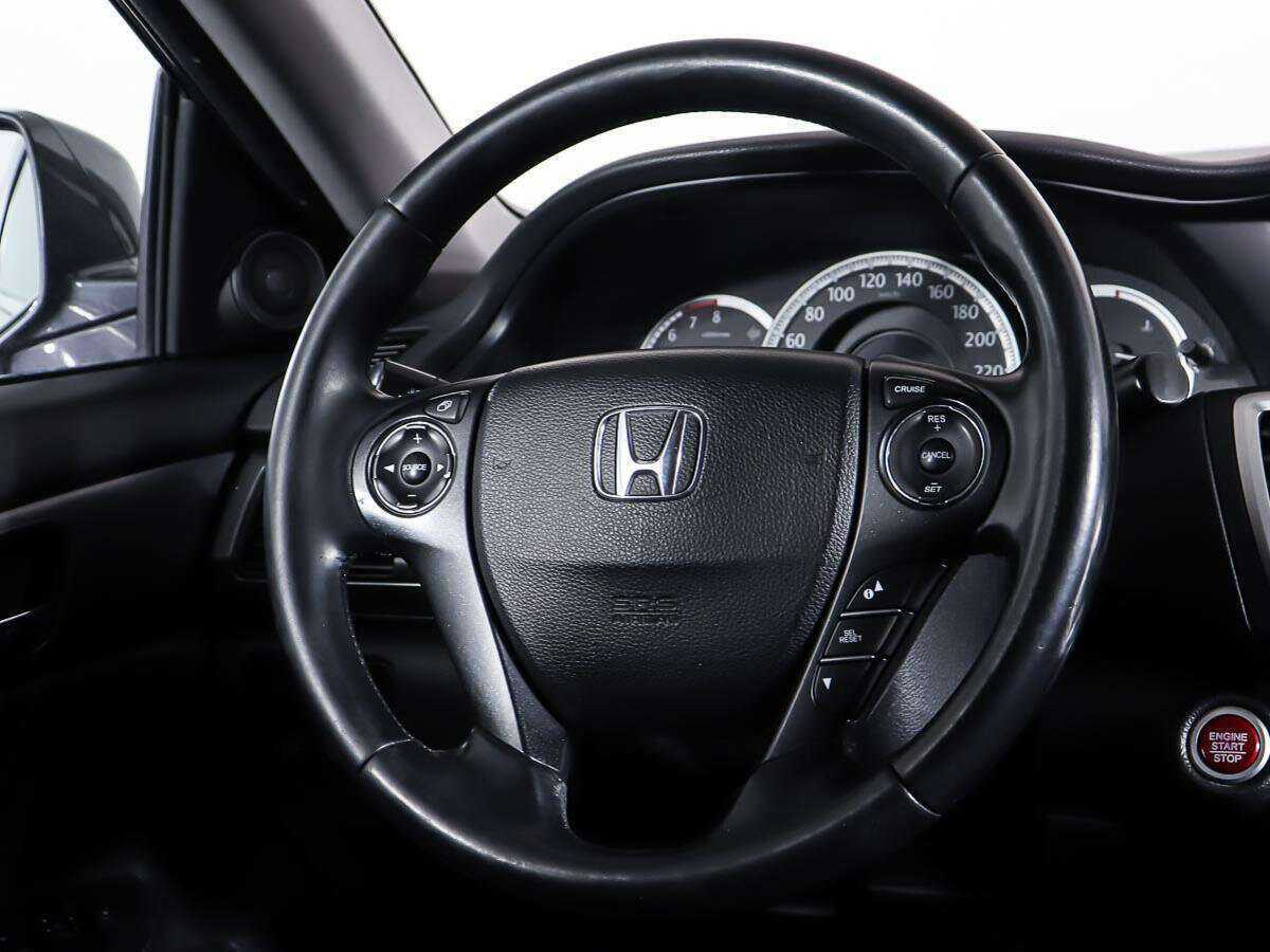 Honda Accord с пробегом — 2013 год. Фото: #11