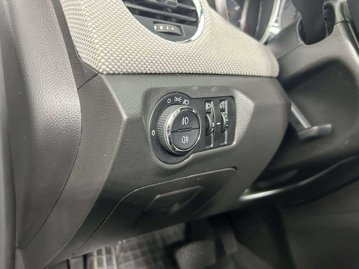 Chevrolet Cruze с пробегом — 2013 год. Фото: #8