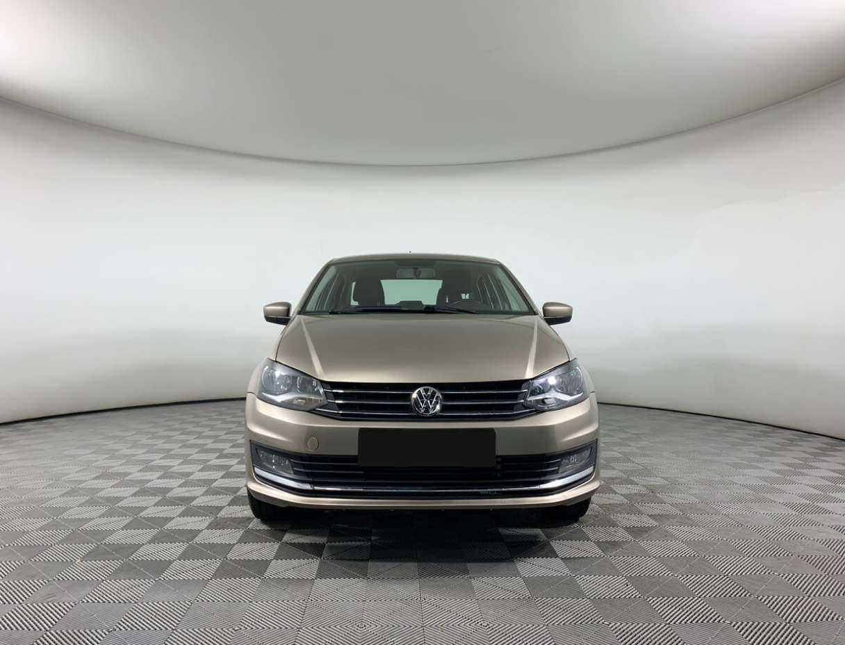 Volkswagen Polo с пробегом — 2015 год. Фото: #1