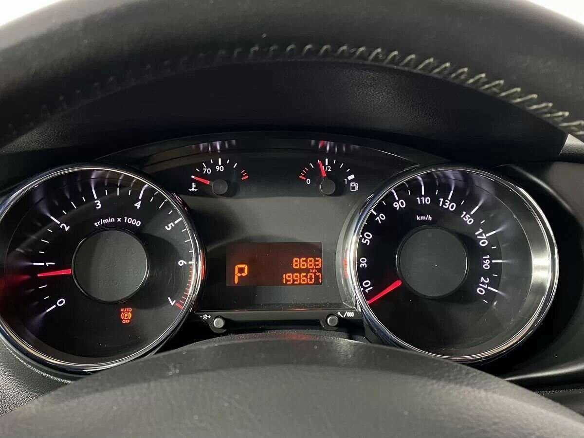 Peugeot 3008 с пробегом — 2012 год. Фото: #12