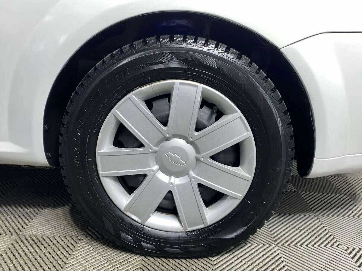 Chevrolet Lacetti с пробегом — 2012 год. Фото: #19