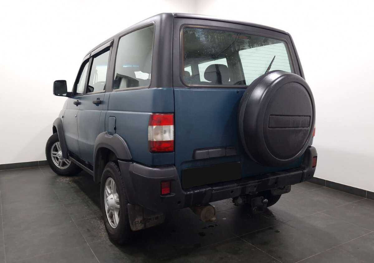 УАЗ Patriot с пробегом — 2012 год. Фото: #3