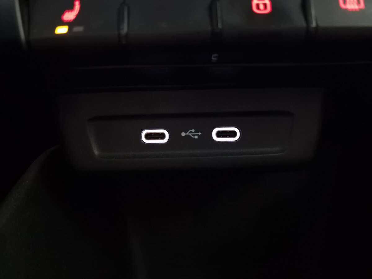 Volkswagen Polo с пробегом — 2021 год. Фото: #12