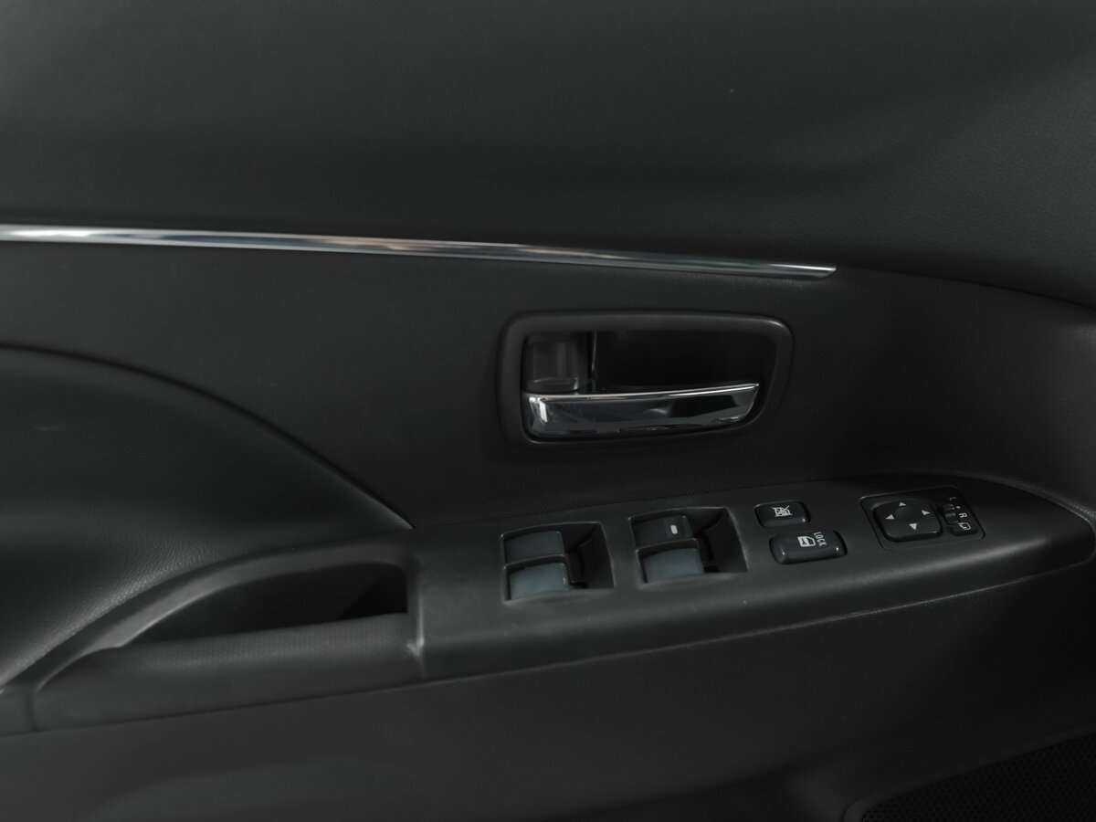 Mitsubishi ASX с пробегом — 2013 год. Фото: #13