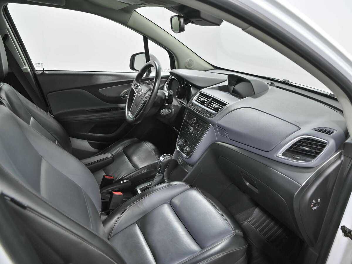 Opel Mokka с пробегом — 2014 год. Фото: #6