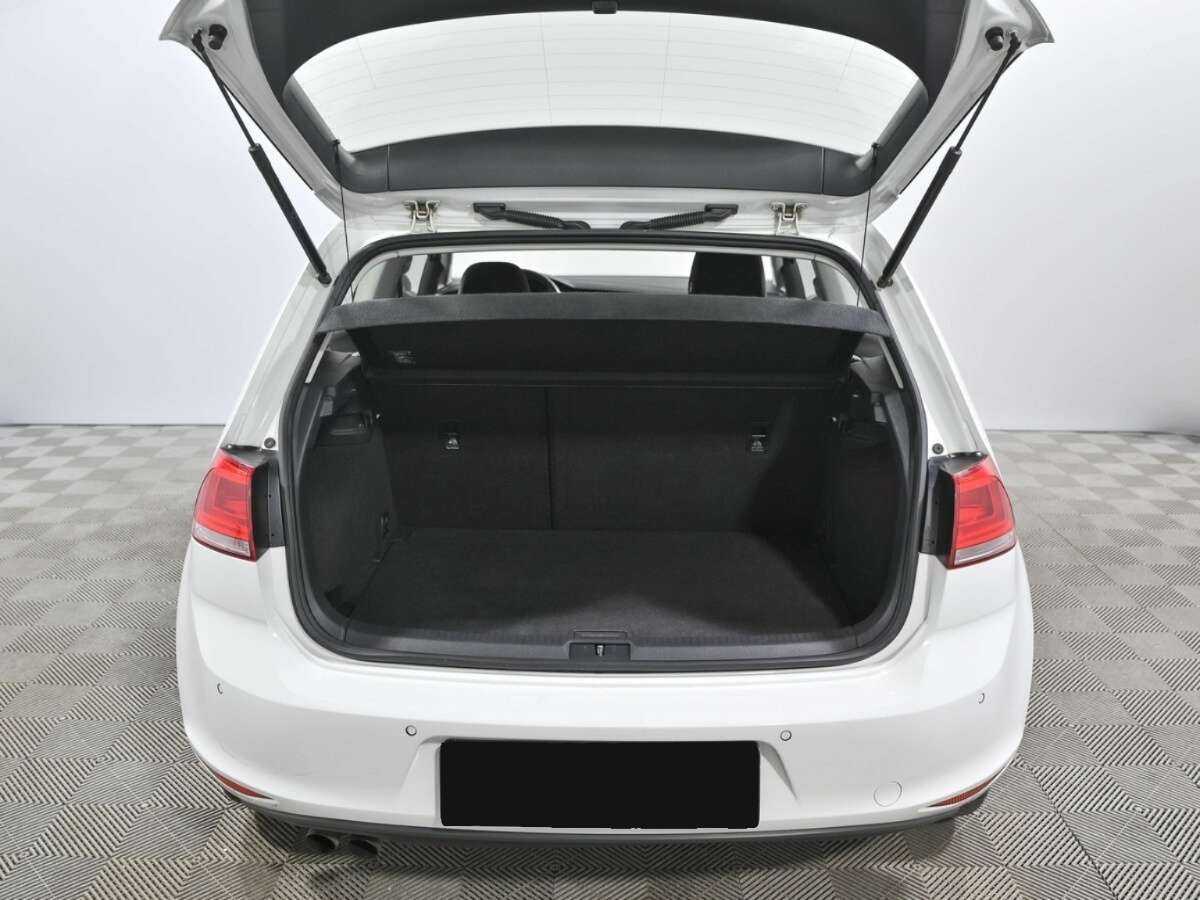 Volkswagen Golf с пробегом — 2013 год. Фото: #14