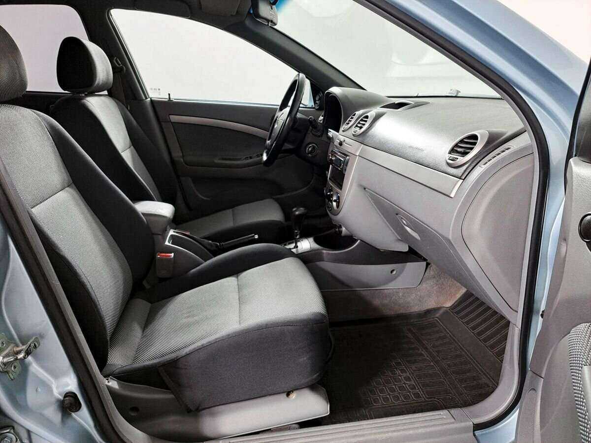 Chevrolet Lacetti с пробегом — 2012 год. Фото: #8