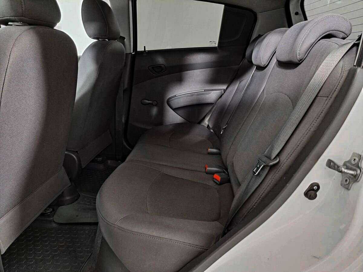 Chevrolet Spark с пробегом — 2013 год. Фото: #11
