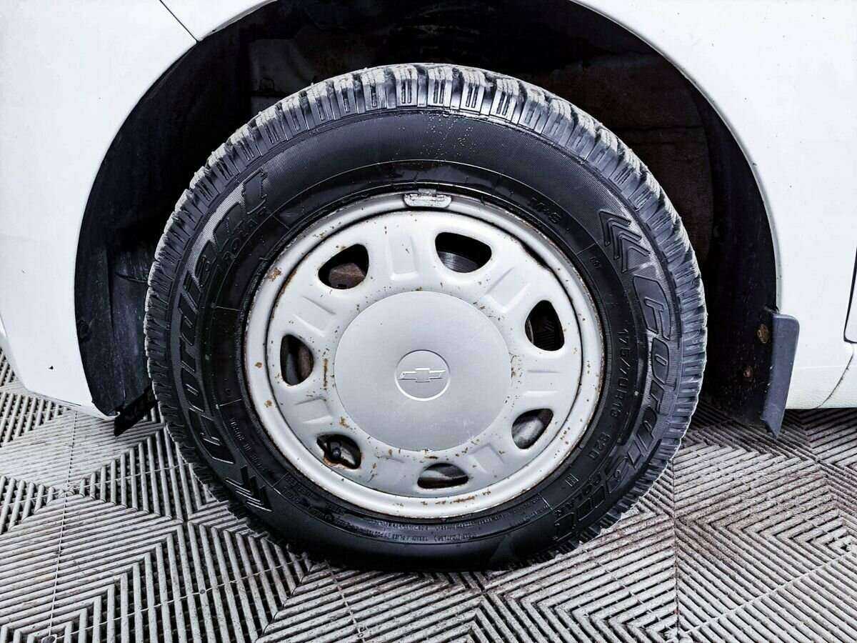 Chevrolet Spark с пробегом — 2013 год. Фото: #17