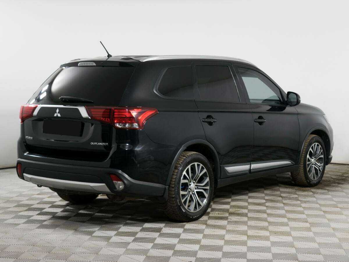 Mitsubishi Outlander с пробегом — 2016 год. Фото: #3