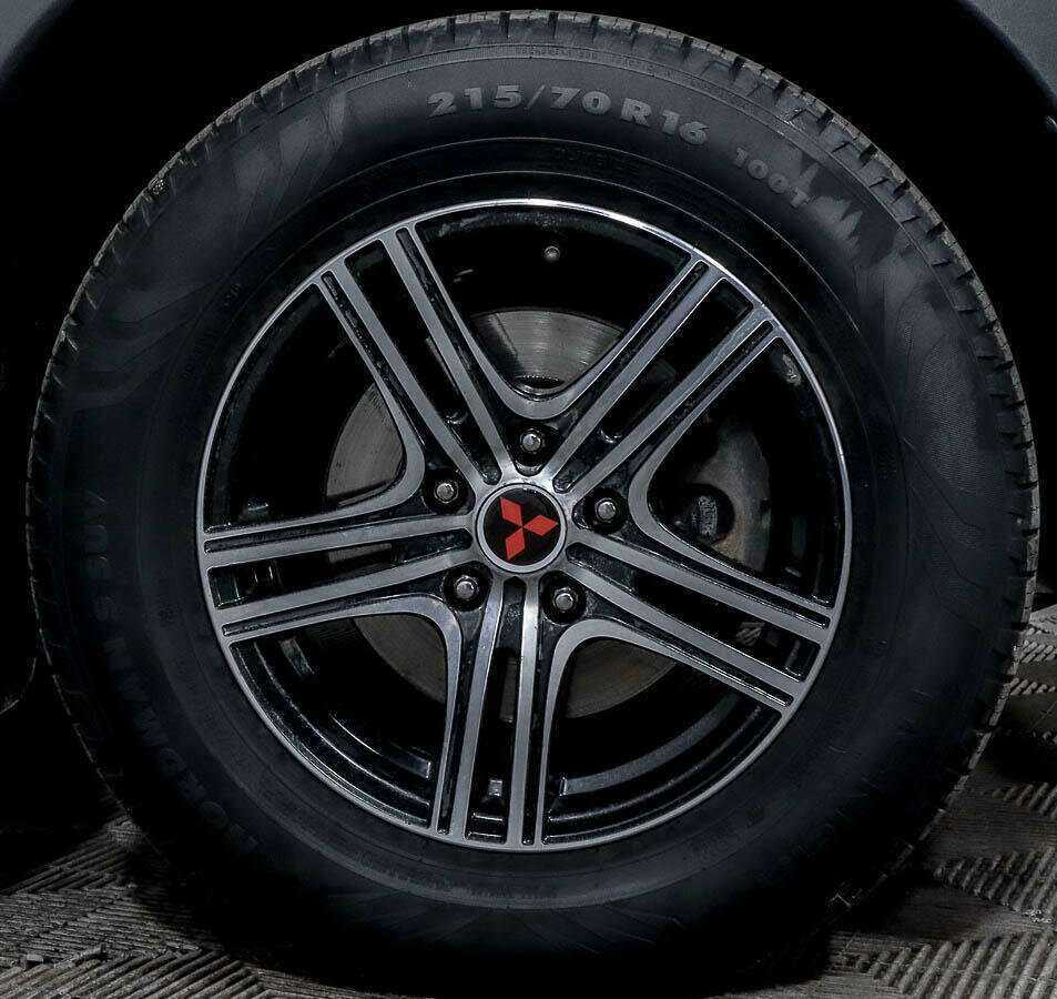 Mitsubishi Outlander с пробегом — 2013 год. Фото: #13