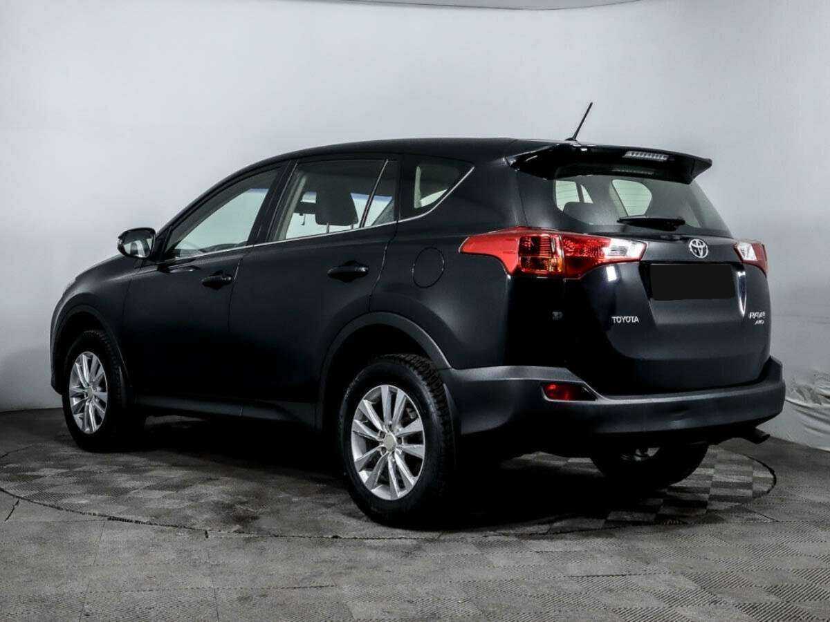 Toyota RAV4 с пробегом — 2014 год. Фото: #3