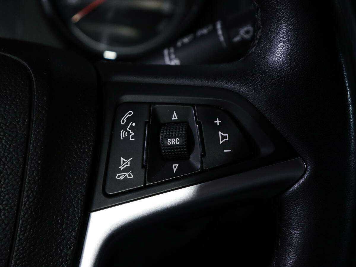 Opel Astra с пробегом — 2014 год. Фото: #15