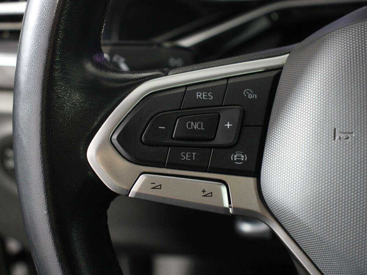 Volkswagen Polo с пробегом — 2021 год. Фото: #13