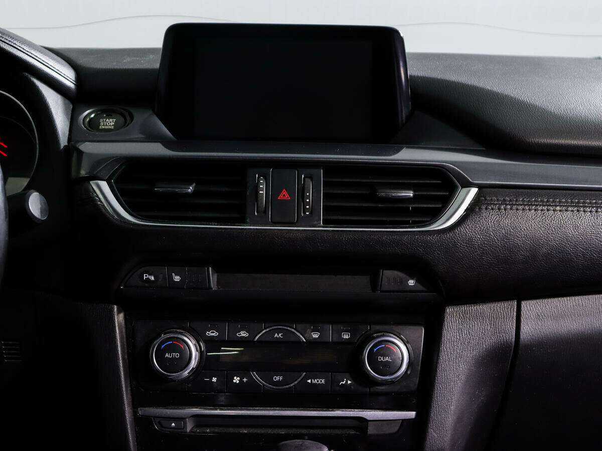 Mazda 6 с пробегом — 2016 год. Фото: #10