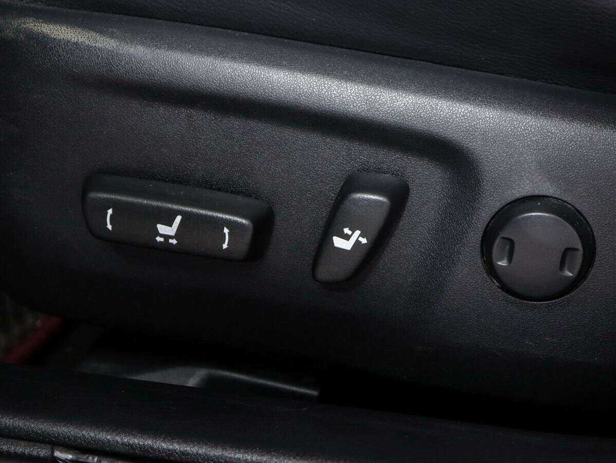 Toyota Camry с пробегом — 2016 год. Фото: #12