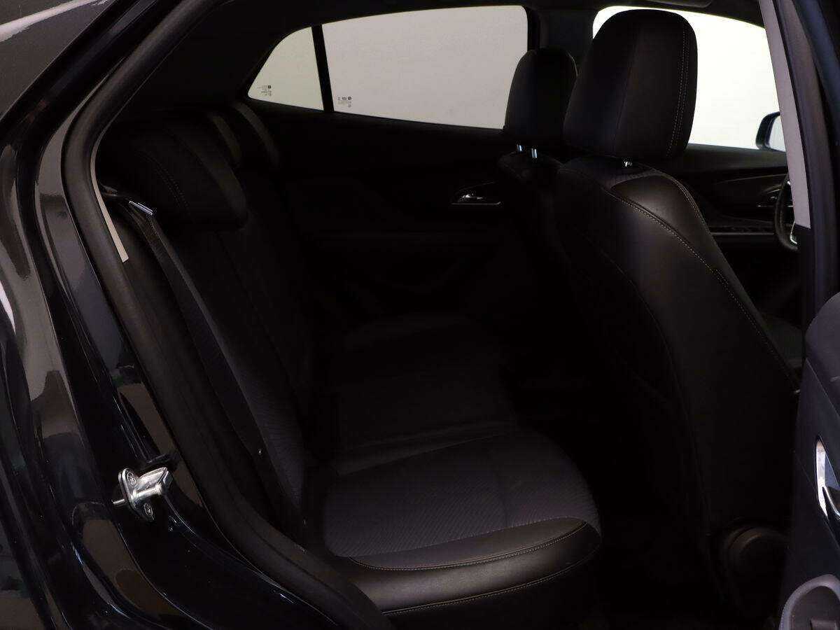 Opel Mokka с пробегом — 2014 год. Фото: #7