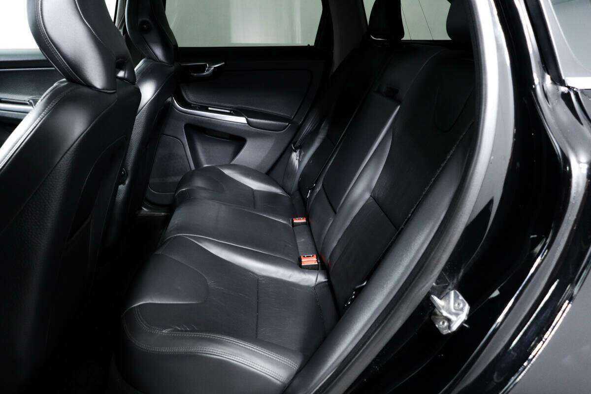 Volvo XC60 с пробегом — 2013 год. Фото: #9