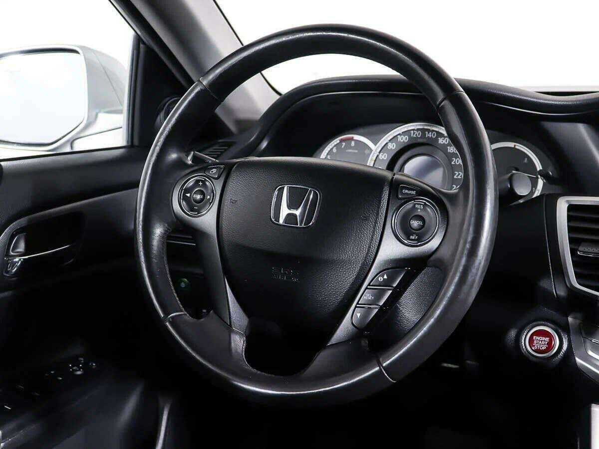 Honda Accord с пробегом — 2013 год. Фото: #9