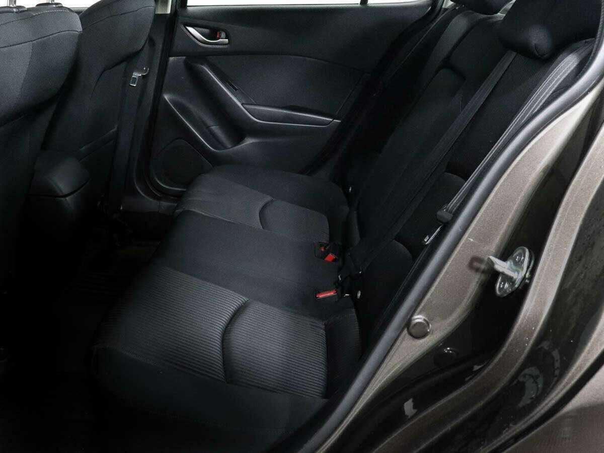 Mazda 3 с пробегом — 2014 год. Фото: #7