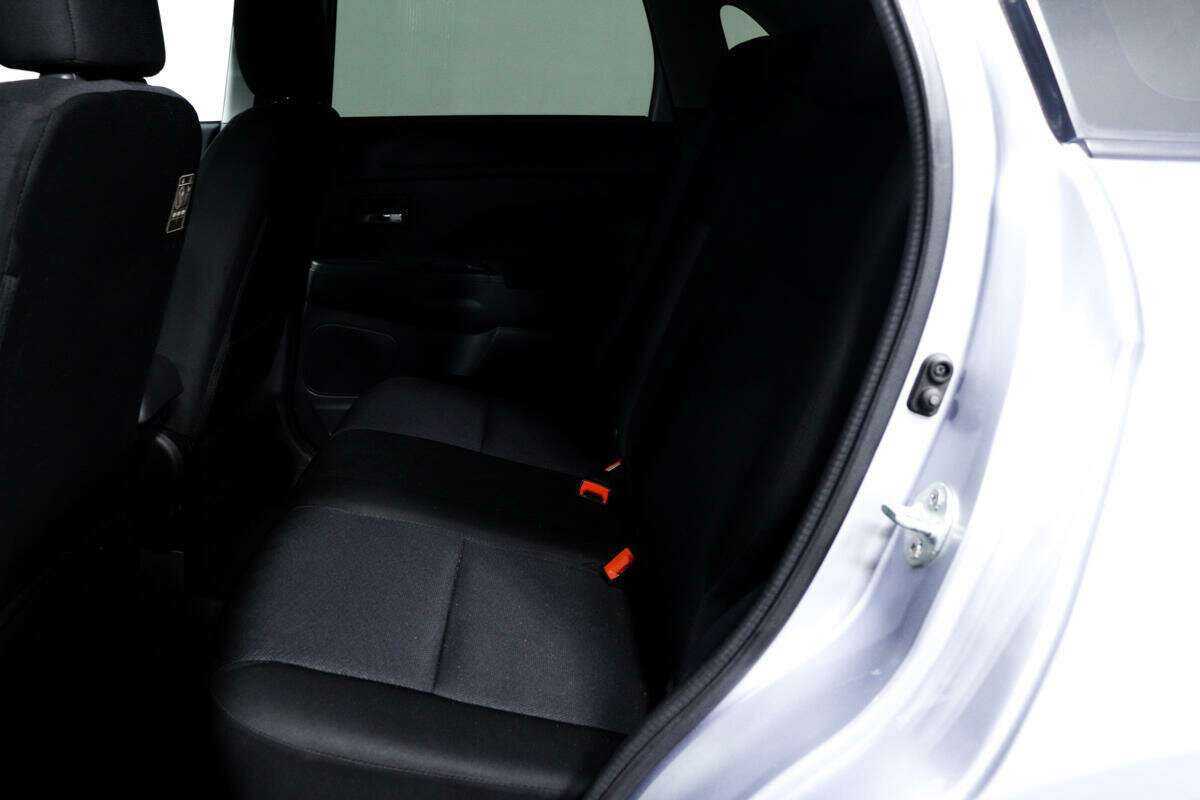 Mitsubishi ASX с пробегом — 2012 год. Фото: #11