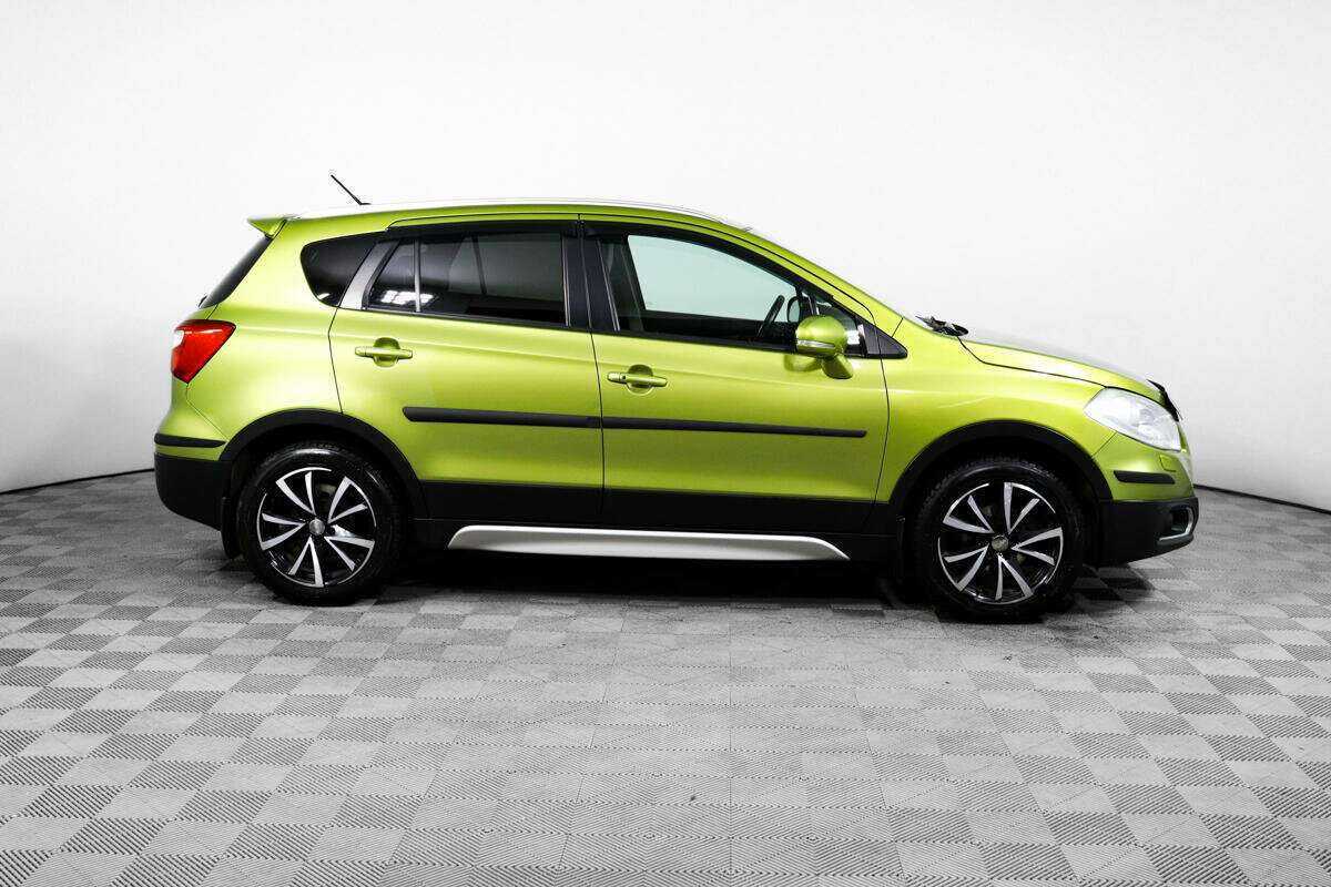 Suzuki SX4 с пробегом — 2013 год. Фото: #3