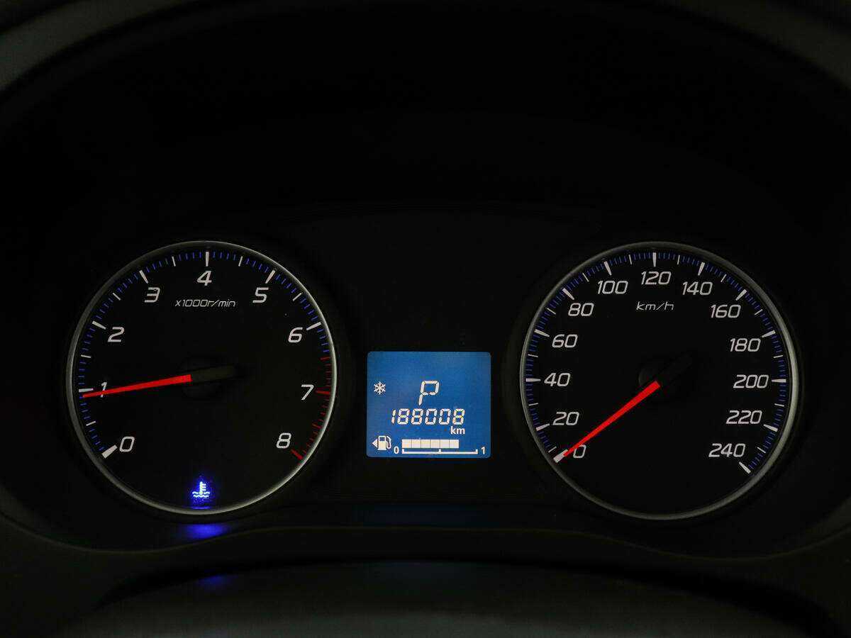 Mitsubishi Outlander с пробегом — 2017 год. Фото: #10