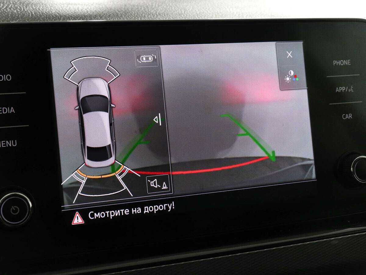 Volkswagen Polo с пробегом — 2021 год. Фото: #12