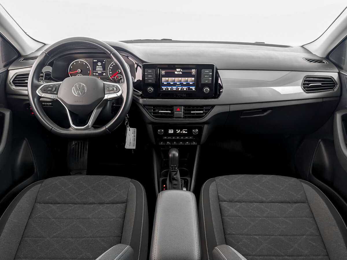 Volkswagen Polo с пробегом — 2021 год. Фото: #11