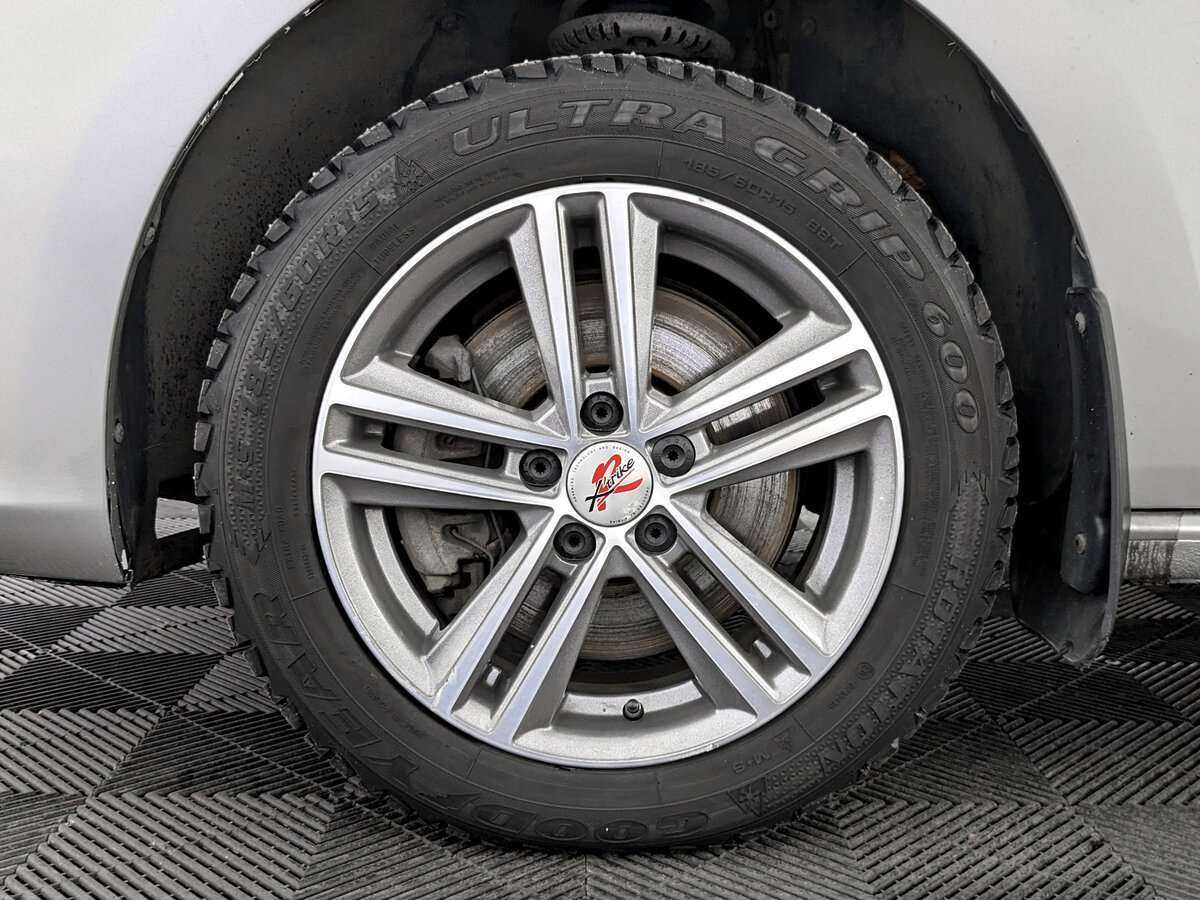 Volkswagen Polo с пробегом — 2019 год. Фото: #16