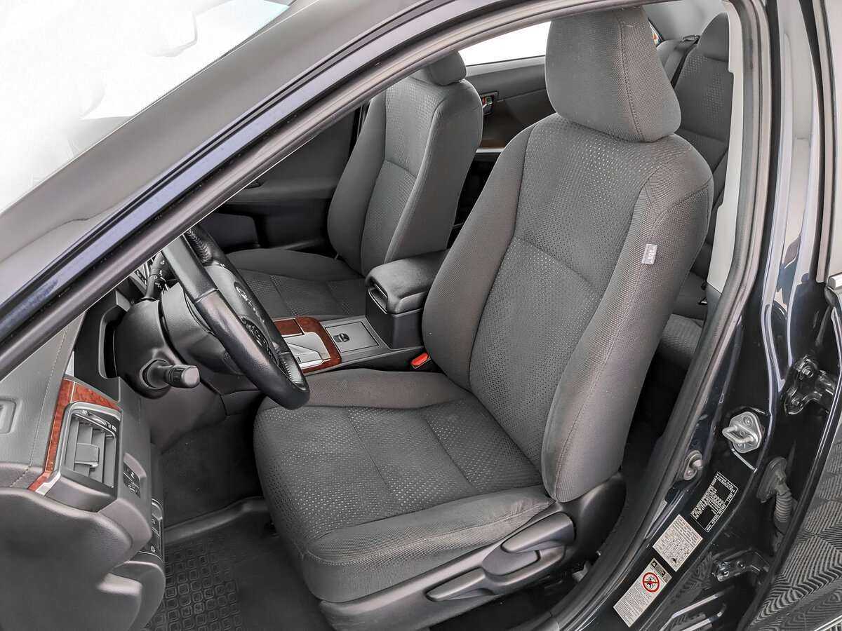 Toyota Camry с пробегом — 2013 год. Фото: #15