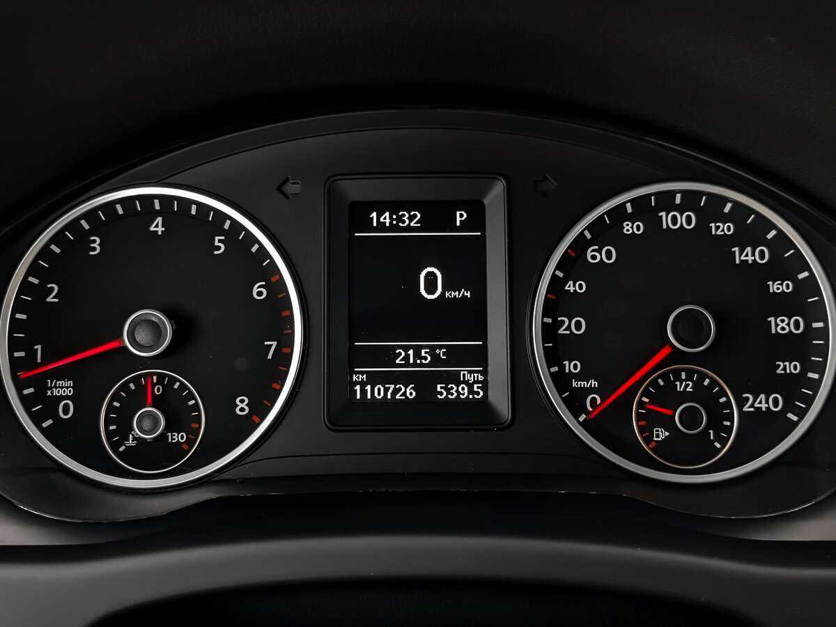 Volkswagen Tiguan с пробегом — 2015 год. Фото: #11