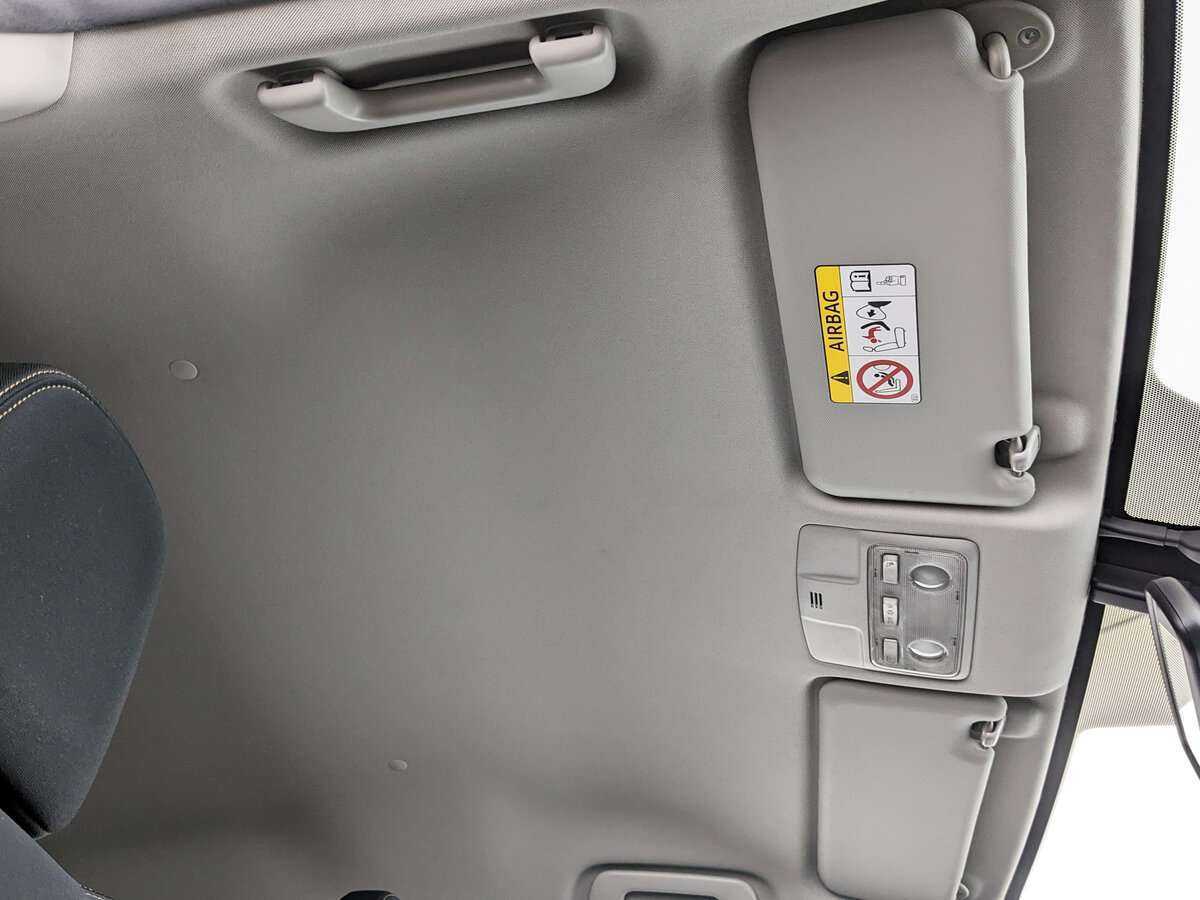 Toyota RAV4 с пробегом — 2014 год. Фото: #16