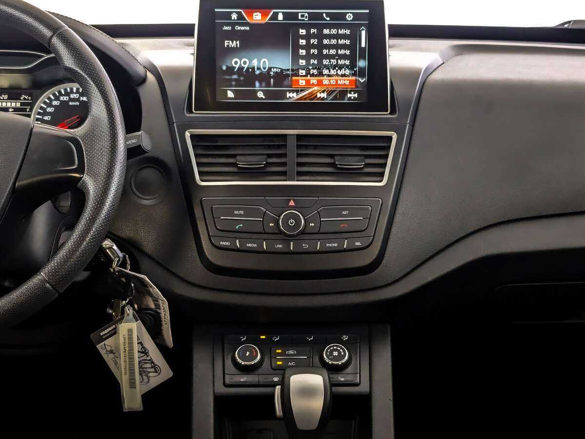 FAW Besturn X40 с пробегом — 2019 год. Фото: #12