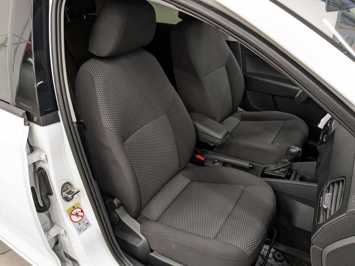 Volkswagen Polo с пробегом — 2020 год. Фото: #19