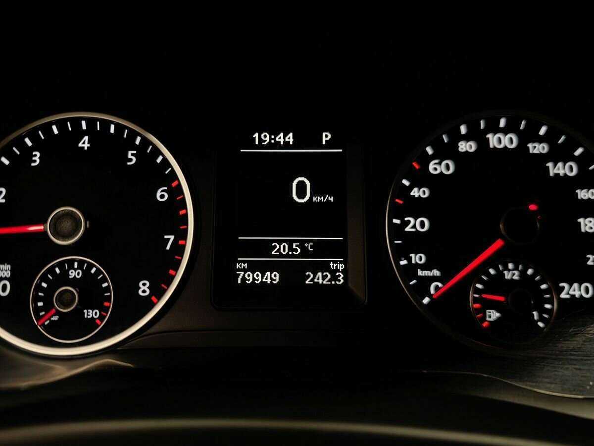 Volkswagen Tiguan с пробегом — 2013 год. Фото: #15