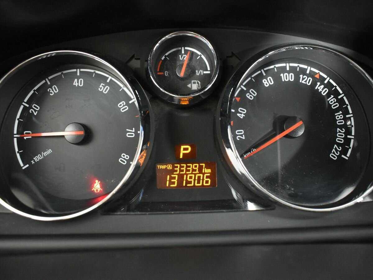 Opel Antara с пробегом — 2013 год. Фото: #10